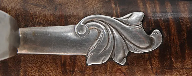 Kentucky Pistol,
.54 caliber, 7-1/2" octagon-to-round barrel,
Siler flintlock, curly maple, Georgian style silver furniture, as-new Kentucky Pistol,
.54 caliber, 7-1/2" octagon-to-round barrel,
Siler flintlock, curly maple, Georgian style silver furniture, as-new