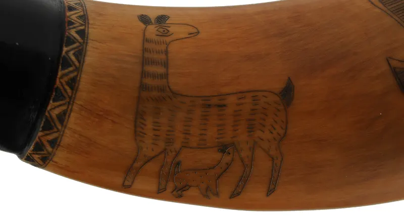 Powder Horn,
12-1/4", scrimshaw verse,
doe & fawn, iron staple