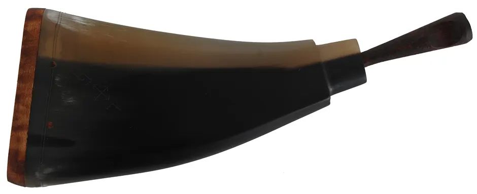 Flat Priming Horn,
5", pine base, compass rose