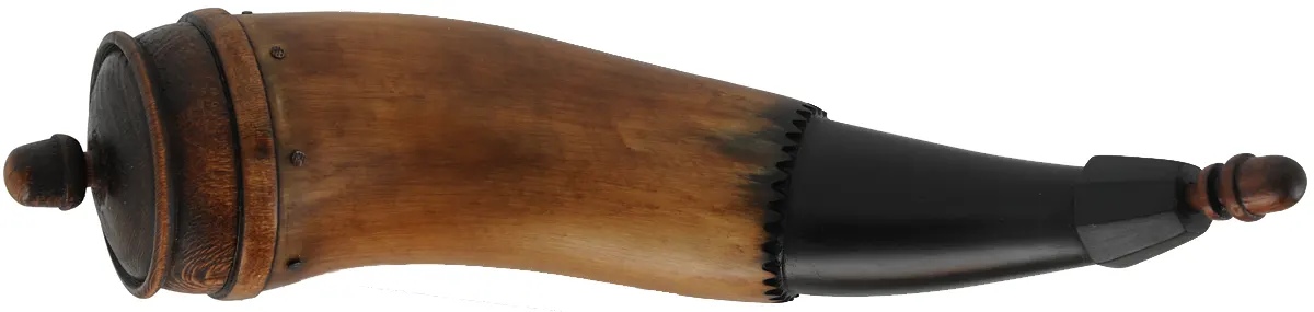 Powder Horn,
11-1/2", paneled tip,
patina finish