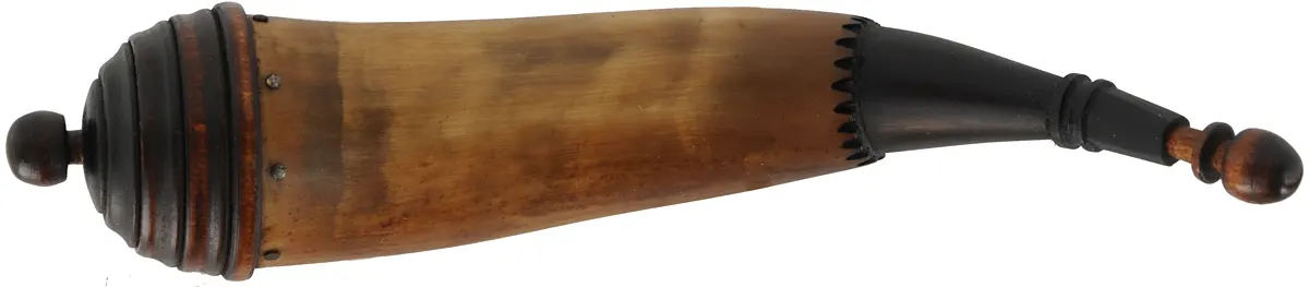 Powder Horn,
11", beehive base,
engrailed, paneled neck
