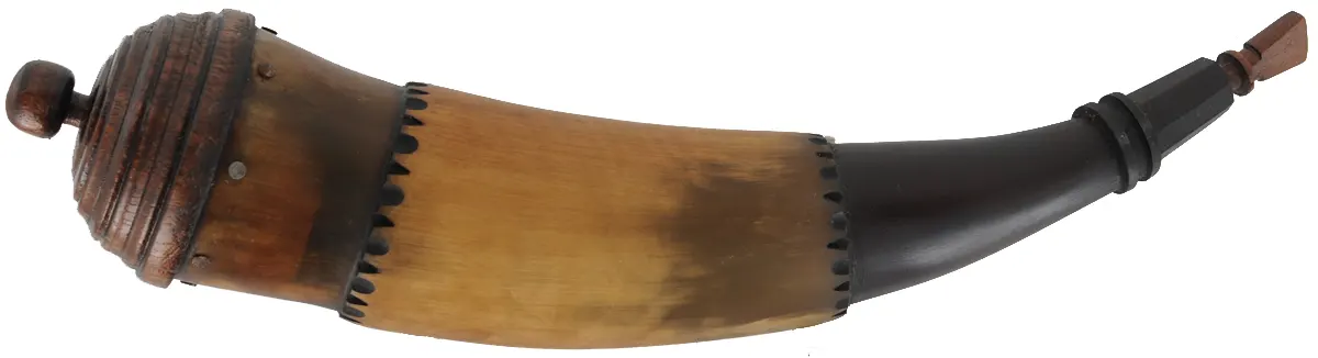 Powder Horn,
11-1/2", beehive base,
engrailed, paneled neck