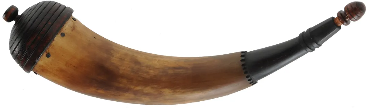 Powder Horn,
14-1/2", beehive base,
engrailed, paneled neck