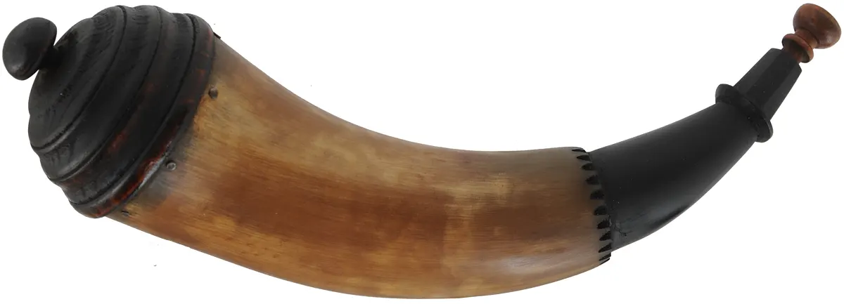 Powder Horn,
11-1/8", beehive base,
engrailed, paneled tip