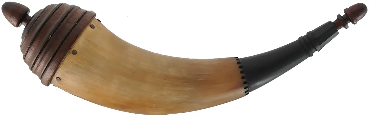Powder Horn,
11-3/4", turned base,
paneled tip, scrimshaw rooster