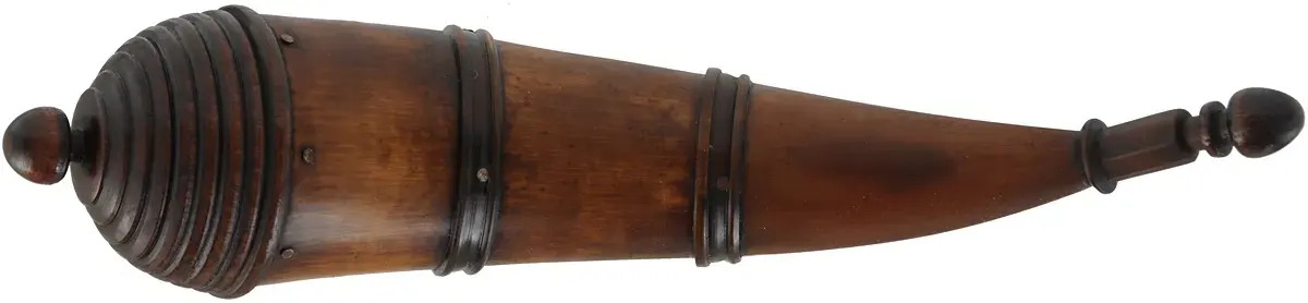 Powder Horn,
11-1/2", turned base,
paneled tip, two bands