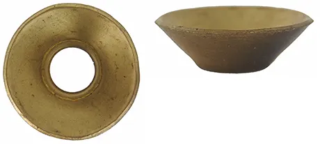 Flash Cup, to fit under percussion nipple, low dish with 1/4" hole, brass