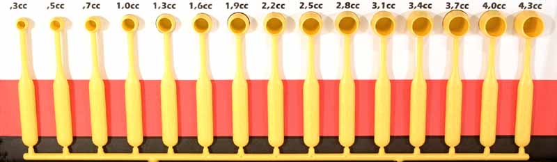 LEE Powder Measure Kit, 15 graduated plastic powder dippers - Track of the  Wolf